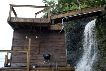 Spacious Lake House Rental Perfect for Family Getaways in New York's Finger Lakes Region - Yale, New York - glamping.directory