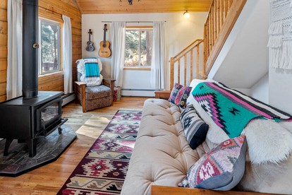 Delightful Cabin Accommodation for an Exciting Vacation in Durango, Colorado - Durango, Colorado - glamping.directory