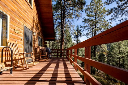 Delightful Cabin Accommodation for an Exciting Vacation in Durango, Colorado - Durango, Colorado - glamping.directory