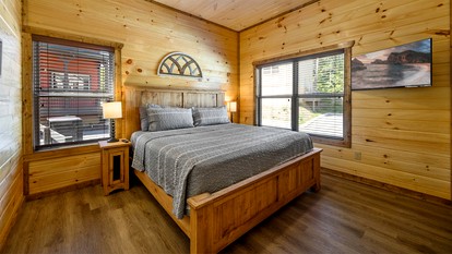 Mountain Retreat with Perfect for Groups in Pigeon Forge, Tennesee - Pigeon Forge, Tennessee - glamping.directory