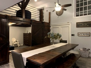 Sweet Chic Farm Cottage with Pool, Hot-Tub and Beautiful Sunsets in Maryland - Darnestown, Maryland - glamping.directory