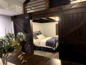 Sweet Chic Farm Cottage with Pool, Hot-Tub and Beautiful Sunsets in Maryland - Darnestown, Maryland - glamping.directory