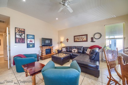 Impressive Texas Rental near New Braunfels, Sleeps 12 and Access to Guadalupe River - New Braunfels, Texas - glamping.directory