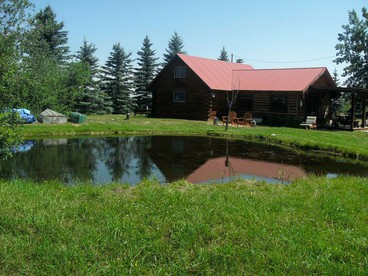 Wonderful Log Cabin with Sublime Views of Beartooth Mountain in Red Lodge, Montana - glamping.directory