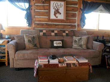 Wonderful Log Cabin with Sublime Views of Beartooth Mountain in Red Lodge, Montana - Red Lodge, Montana - glamping.directory