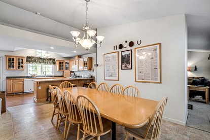 Mountain Retreat with Furnished Deck, BBQ and Fire Pit in Groveland, California - Groveland, California - glamping.directory