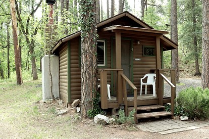 Pet Friendly Studio Cabin with Fireplace near Tonto National Forest, Central Arizona - Payson, Arizona - glamping.directory