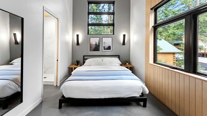 The Peak of Comfort and Adventure: Government Camp's Best Vacation Property - Government Camp, Oregon - glamping.directory