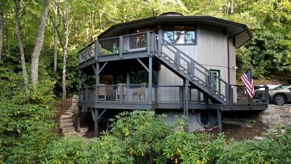 Unique Round Mountain Retreat with Firepit near Black Mountain, NC – Scenic Blue Ridge Getaway - glamping.directory