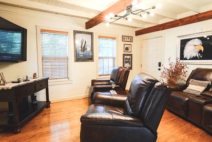 Riverside Zen and Pet-Friendly Escape Retreat in Bastrop, Texas - Bastrop , Texas - glamping.directory