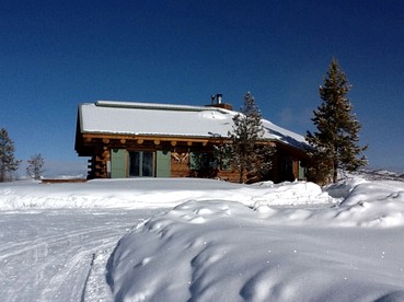Luxury Hilltop Log Cabin with Breathtaking Views in Steamboat Springs, Colorado - Steamboat Springs, Colorado - glamping.directory