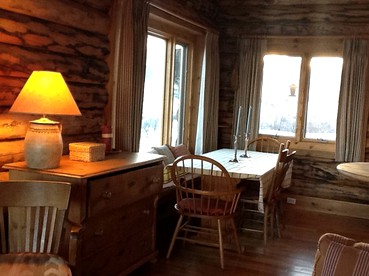 Luxury Hilltop Log Cabin with Breathtaking Views in Steamboat Springs, Colorado - Steamboat Springs, Colorado - glamping.directory