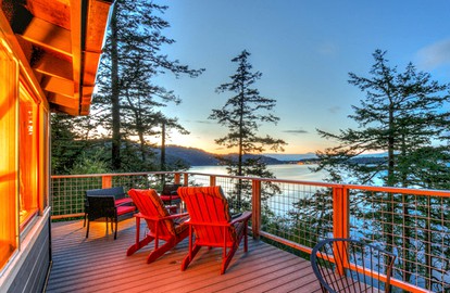 Romantic Cabin Rental with Incredible Views on Orcas Island, Washington - Orcas Island, Washington - glamping.directory