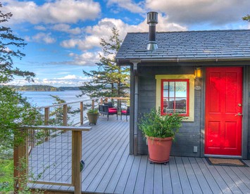 Romantic Cabin Rental with Incredible Views on Orcas Island, Washington - Orcas Island, Washington - glamping.directory