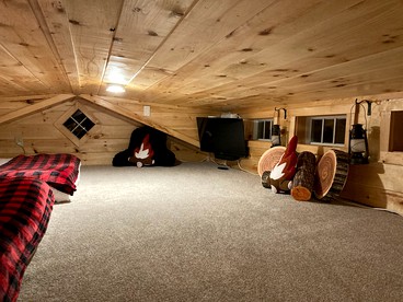 Cozy Cabin near Kentucky Lake - Amazing Glamping Rental in Big Sandy, Tennessee - Big Sandy, Tennessee - glamping.directory