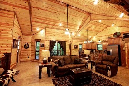 Romantic Cabin Getaway for Two with Hot Tub, Pond & Western Charm in Beavers Bend - Broken Bow, Oklahoma - glamping.directory