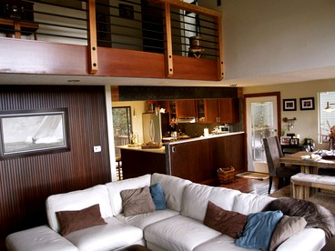 Stylish Lake Cabin with a Sauna and Hot Tub in Bellingham, Washington - Bellingham, Washington - glamping.directory