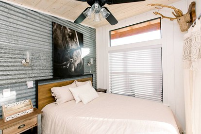 Stunning Paso Robles Cabin for Vineyard Glamping in California - Paso Robles, California - glamping.directory