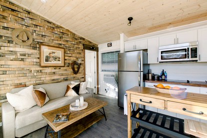 Stunning Paso Robles Cabin for Vineyard Glamping in California - Paso Robles, California - glamping.directory