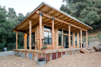 Stunning Paso Robles Cabin for Vineyard Glamping in California - glamping.directory
