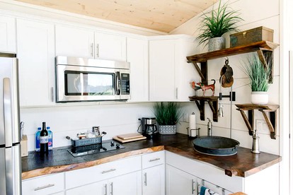 Stunning Paso Robles Cabin for Vineyard Glamping in California - Paso Robles, California - glamping.directory