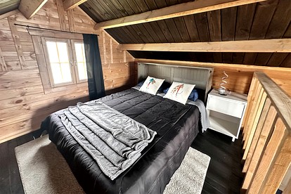 Solar Powered Lakefront Twin Tiny Houses in Cantwell Alaska, Perfect for a Group Getaway to Denali National Park - Cantwell, Alaska - glamping.directory