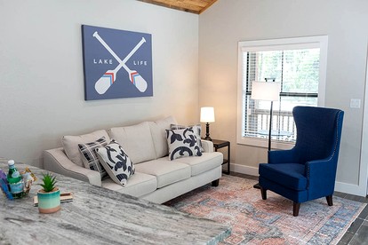 Picturesque Cabin Beautifully Designed in Livingston, Texas - Livingston, Texas - glamping.directory