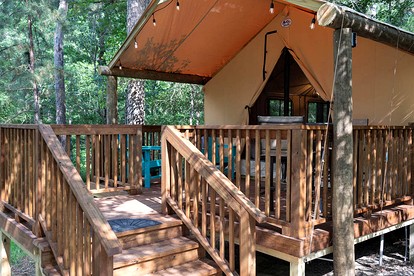 Picturesque Cabin Beautifully Designed in Livingston, Texas - Livingston, Texas - glamping.directory