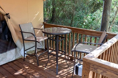 Picturesque Cabin Beautifully Designed in Livingston, Texas - Livingston, Texas - glamping.directory