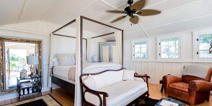 Romantic Oceanfront Cottage Rental with Private Tropical Gardens for Vacation in Hawaii - Hawi, Hawaii - glamping.directory