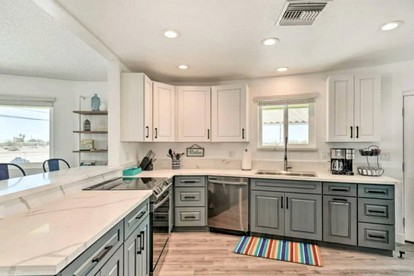 Unique Round Cabin Ideal for Groups Getaways in California - Big River, California - glamping.directory