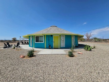 Unique Round Cabin Ideal for Groups Getaways in California - glamping.directory