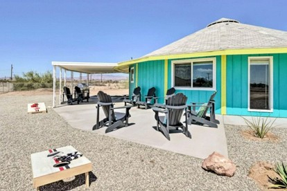 Unique Round Cabin Ideal for Groups Getaways in California - Big River, California - glamping.directory