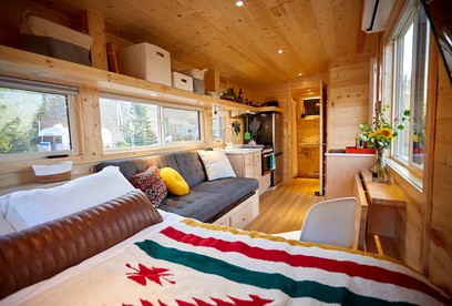 Rainbow Tiny Home with View & Hot Tub near Hot Springs, El Prado, NM - El Prado, New Mexico - glamping.directory