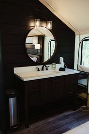 Marvelous Safari Tent with Bath Surrounded by Nature in Kentucky - Cadiz, Kentucky - glamping.directory