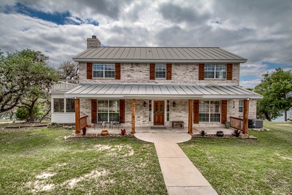 Riverside Retreat for Glamping on the Guadalupe River, Ideal for Families or Friends - glamping.directory