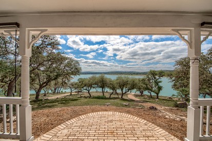 Riverside Retreat for Glamping on the Guadalupe River, Ideal for Families or Friends - Canyon Lake, Texas - glamping.directory