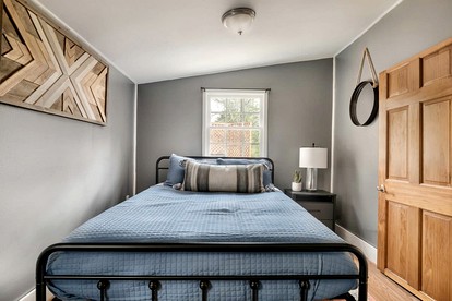 Creekside Cabin with Hot Tub, Fire Pit, Grill at Basye, VA - Basye, Virginia - glamping.directory
