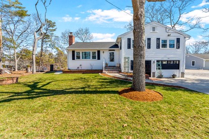 Spacious Retreat with Backyard Oasis, Grill & Evening Firepit in South Yarmouth, Massachusetts - South Yarmouth, Massachusetts - glamping.directory