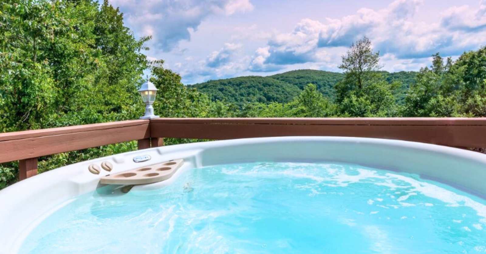 StoneWind Retreat - Luxury Yurts - Chester, Arkansas - glamping.directory