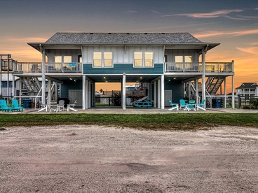 Beautiful Cottage Close to Beach in Rockport, Texas - glamping.directory