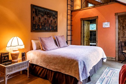 Nature-Inspired Retreat with Lush Forest Views in Sandpoint, Idaho - Sandpoint, Idaho - glamping.directory