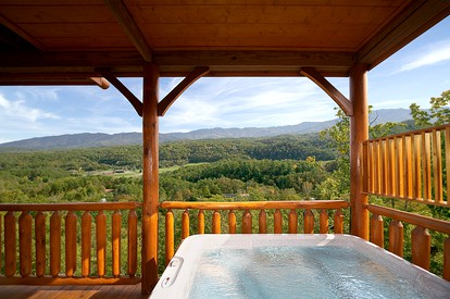 Luxury Log Cabin Rental for Smoky Mountain Glamping in Sevierville, Tennessee - Sevierville, Tennessee - glamping.directory
