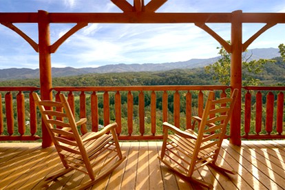 Luxury Log Cabin Rental for Smoky Mountain Glamping in Sevierville, Tennessee - Sevierville, Tennessee - glamping.directory