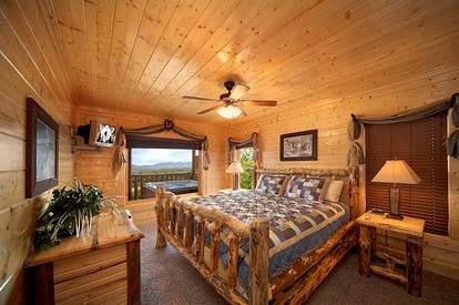 Luxury Log Cabin Rental for Smoky Mountain Glamping in Sevierville, Tennessee - Sevierville, Tennessee - glamping.directory