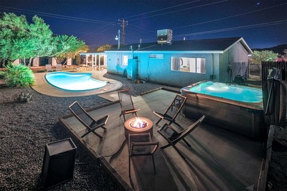 Charming Cottage with Swimming Pool, Hot-tub and Barbecue in Joshua Tree, California - glamping.directory