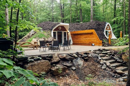 Luxurious and Carbon Neutral Hobbit House with Private Hot Tub in Springvale, Maine, Perfect for a Relaxing Weekend Getaway - Sanford, Maine - glamping.directory