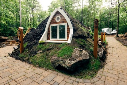 Luxurious and Carbon Neutral Hobbit House with Private Hot Tub in Springvale, Maine, Perfect for a Relaxing Weekend Getaway - glamping.directory