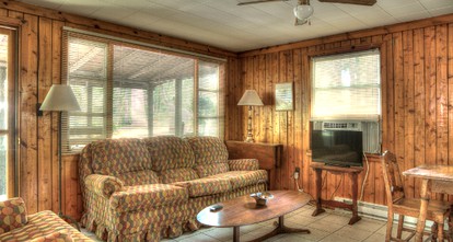 Deluxe Cabins for Rent near Lake Cumberland in Somerset, Kentucky - Somerset, Kentucky - glamping.directory