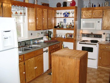 Lovely South Carolina Vacation Rental at Lake Jocassee - Salem, South Carolina - glamping.directory